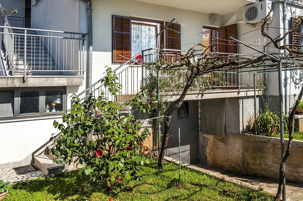 Apartments Severina Ρόβινι
